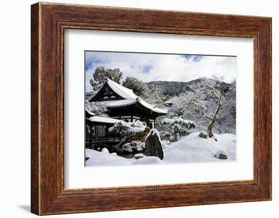 Snow-covered Zen garden in Kodai-ji Temple, Kyoto, Japan, Asia-Damien Douxchamps-Framed Photographic Print