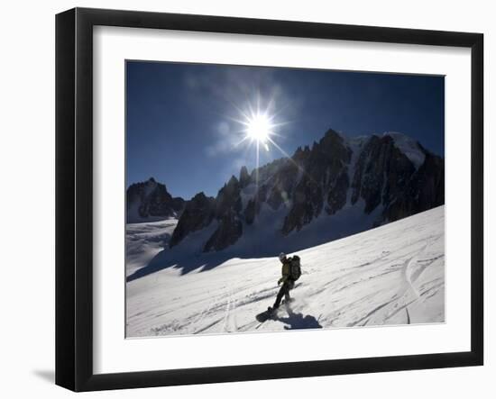 Snowboarder Enjoys Superb Spring Snow High on the Famous Valley Blanche Ski Run-David Pickford-Framed Photographic Print