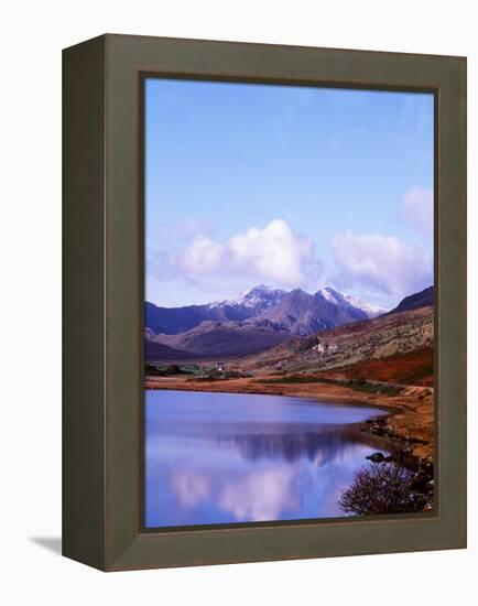 Snowdon Horseshoe Wales-null-Framed Premier Image Canvas