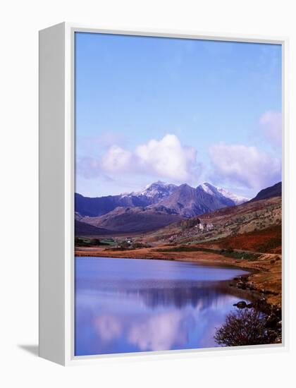 Snowdon Horseshoe Wales-null-Framed Premier Image Canvas