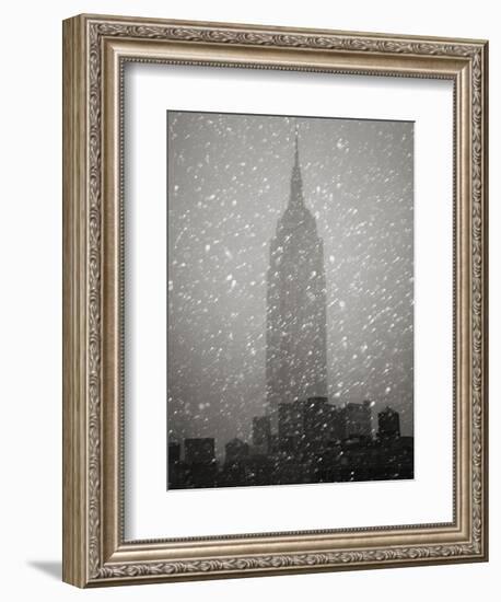 Snowfall in New York City-Christopher C Collins-Framed Premium Photographic Print