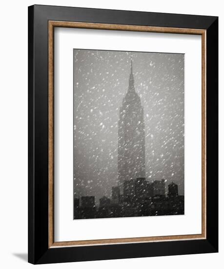 Snowfall in New York City-Christopher C Collins-Framed Premium Photographic Print