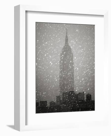 Snowfall in New York City-Christopher C Collins-Framed Premium Photographic Print