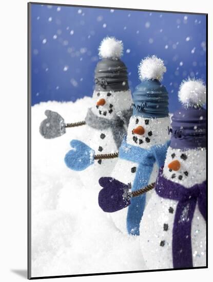 Snowmen in a Row-Gaetano-Mounted Photographic Print