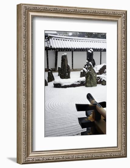 Snowy day in Tofuku-ji Temple rock garden, Kyoto, Japan, Asia-Damien Douxchamps-Framed Photographic Print