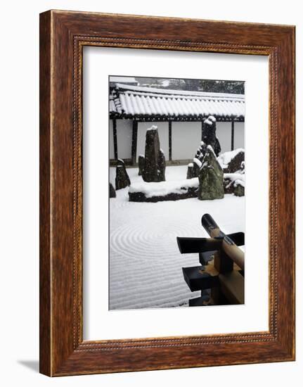 Snowy day in Tofuku-ji Temple rock garden, Kyoto, Japan, Asia-Damien Douxchamps-Framed Photographic Print