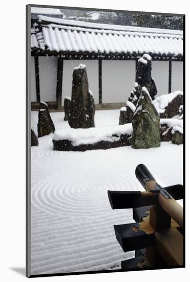 Snowy day in Tofuku-ji Temple rock garden, Kyoto, Japan, Asia-Damien Douxchamps-Mounted Photographic Print