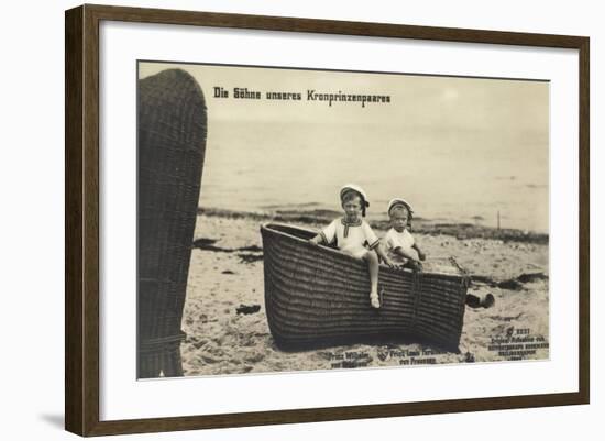 Söhne Unseres Kronprinzenpaares Im Strandkorb-null-Framed Giclee Print