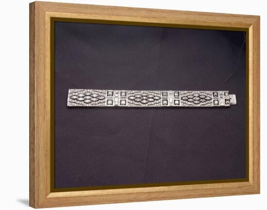 Sokol-Lacloche bracelet-null-Framed Premier Image Canvas