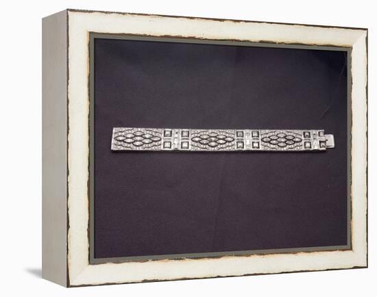 Sokol-Lacloche bracelet-null-Framed Premier Image Canvas