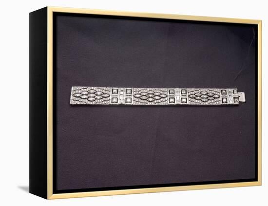 Sokol-Lacloche bracelet-null-Framed Premier Image Canvas