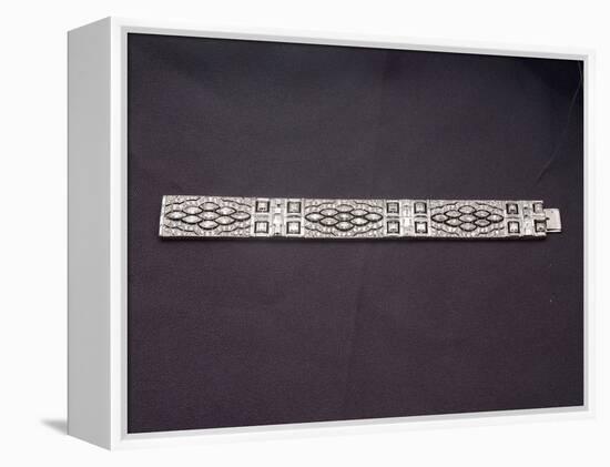 Sokol-Lacloche bracelet-null-Framed Premier Image Canvas