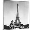 Soldiers of 4th US Infantry Division Looking at Eiffel Tower as They Liberate Capital City, WWII-John Downey-Mounted Photographic Print