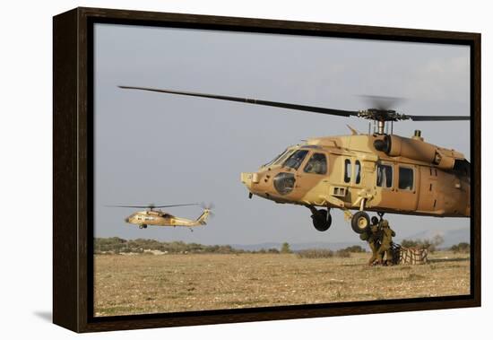 Soldiers Practice External Cargo Mounting on a Uh-60 Yanshuf of the Israel Air Force-Stocktrek Images-Framed Premier Image Canvas