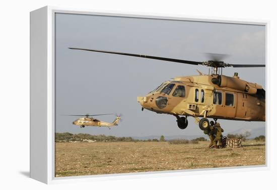 Soldiers Practice External Cargo Mounting on a Uh-60 Yanshuf of the Israel Air Force-Stocktrek Images-Framed Premier Image Canvas