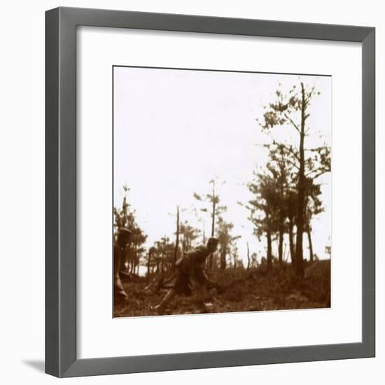 Soldiers running on the battlefield, c1914-c1918-Unknown-Framed Photographic Print