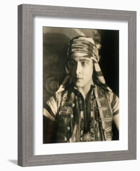 SON OF THE SHEIK, Rudolph Valentino, 1926-null-Framed Art Print