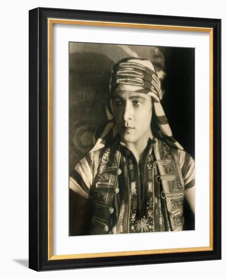 SON OF THE SHEIK, Rudolph Valentino, 1926-null-Framed Art Print