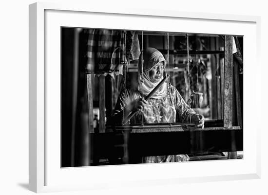 Songket Maker-Erwin Astro-Framed Photographic Print