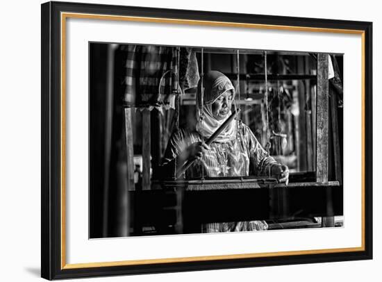 Songket Maker-Erwin Astro-Framed Photographic Print