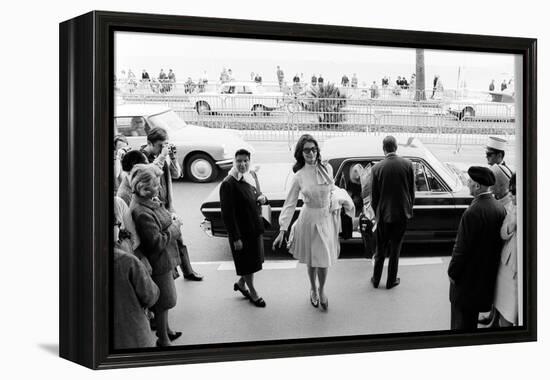 Sophia Loren Arrives at the Cinema Palace of Cannes-Mario de Biasi-Framed Premier Image Canvas