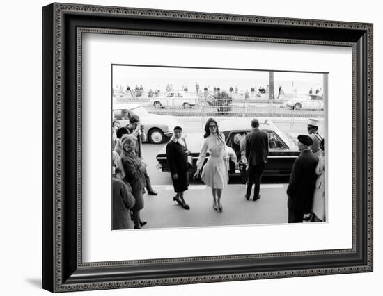 Sophia Loren Arrives at the Cinema Palace of Cannes-Mario de Biasi-Framed Photographic Print