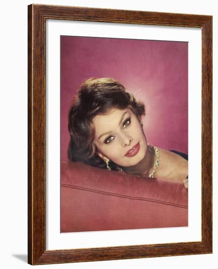 Sophia Loren Italian Film Actress in a Glamorous Pose-null-Framed Photographic Print