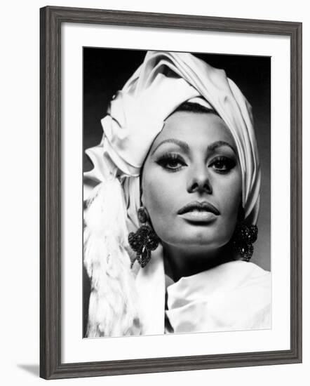 Sophia Loren. "Stanley Donen's Arabesque" 1966, "Arabesque" Directed by Stanley Donen-null-Framed Photographic Print