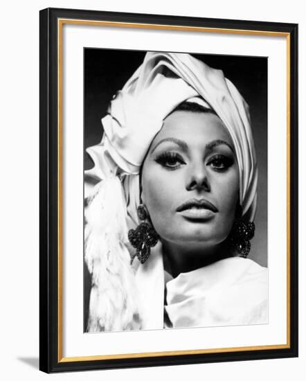 Sophia Loren. "Stanley Donen's Arabesque" 1966, "Arabesque" Directed by Stanley Donen-null-Framed Photographic Print