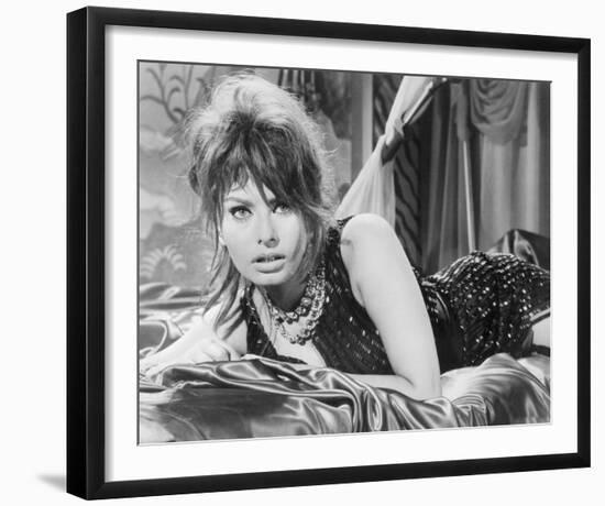 Sophia Loren, The Millionairess (1960)-null-Framed Photo