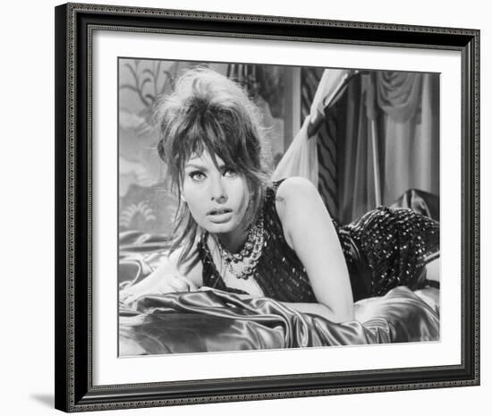 Sophia Loren, The Millionairess (1960)-null-Framed Photo