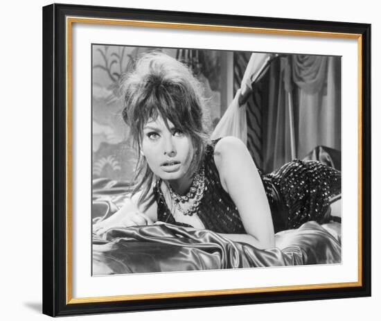 Sophia Loren, The Millionairess (1960)-null-Framed Photo