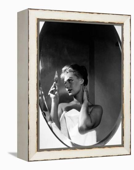 Sophia Loren-null-Framed Premier Image Canvas