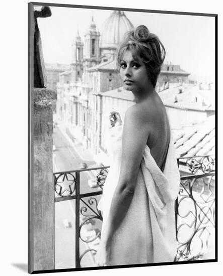 Sophia Loren-null-Mounted Photo