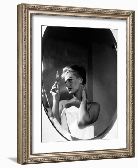 Sophia Loren-null-Framed Photographic Print