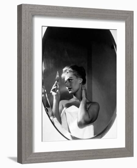 Sophia Loren-null-Framed Photographic Print