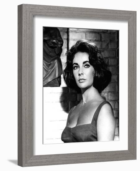 Soudain l'ete dernier SUDDENLY LAST SUMMER, 1959 by JOSEPH L. MANKIEWICZ with Elizabeth Taylor (b/w-null-Framed Photo