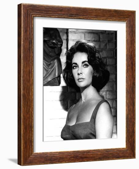 Soudain l'ete dernier SUDDENLY LAST SUMMER, 1959 by JOSEPH L. MANKIEWICZ with Elizabeth Taylor (b/w-null-Framed Photo