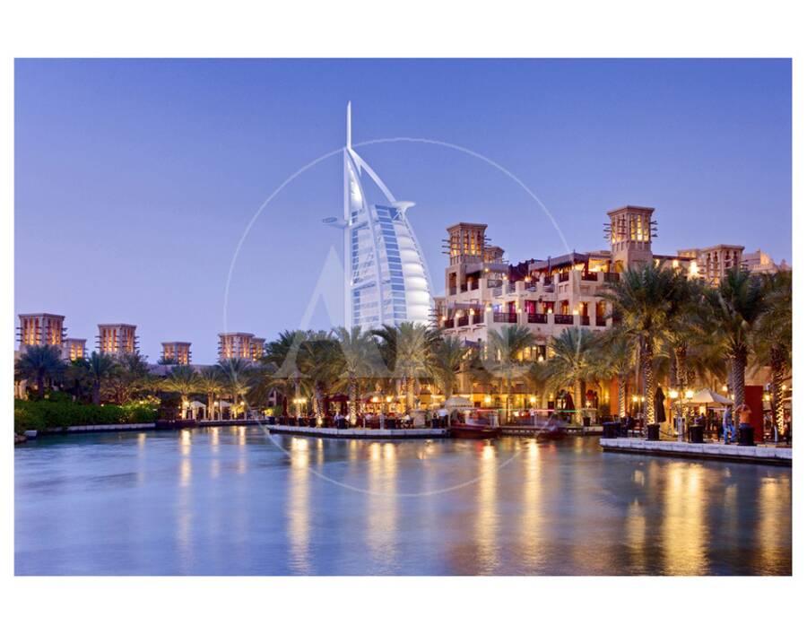 Souk Madinat Jumeirah With Burj Al Arab Hotel On Jumeirah Beach In Dubai Art Print Art Com