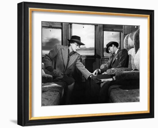 Soupcons SUSPICION by AlfredHitchcock with Joan Fontaine and Cary Grant, 1941 (b/w photo)-null-Framed Photo