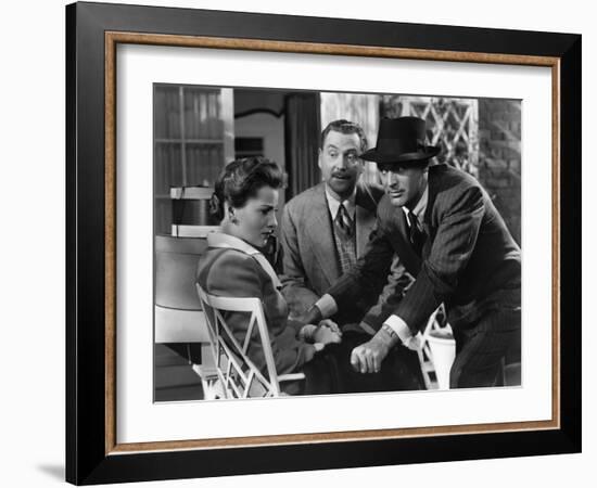 Soupcons SUSPICION by AlfredHitchcock with Joan Fontaine, Nigel Bruce and Cary Grant, 1941 (b/w pho-null-Framed Photo