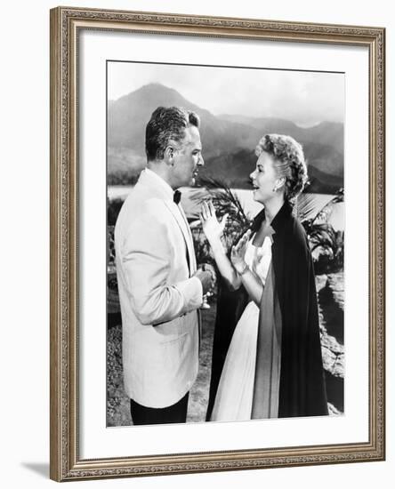 South Pacific, from Left, Rossano Brazzi, Mitzi Gaynor, 1958-null-Framed Photo