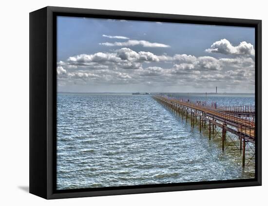 Southend Pier-Toula Mavridou-Messer-Framed Premier Image Canvas