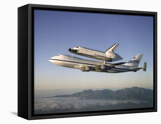 Space Shuttle Atlantis on Custom 747 Flies to Kennedy Space Center after Refurbishment, Sep 1, 1998-null-Framed Stretched Canvas