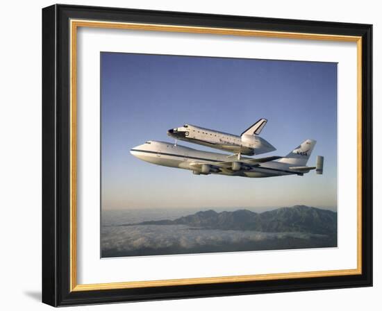 Space Shuttle Atlantis on Custom 747 Flies to Kennedy Space Center after Refurbishment, Sep 1, 1998-null-Framed Photo