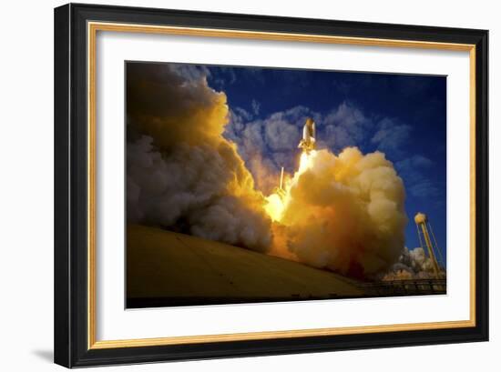 Space Shuttle Atlantis-null-Framed Photographic Print