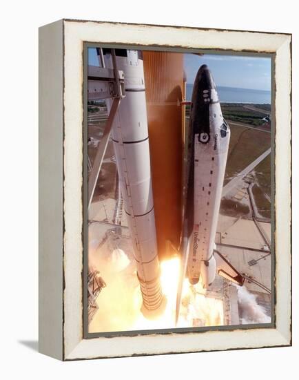 Space Shuttle Columbia Lifts Off the Launch Pad-null-Framed Stretched Canvas