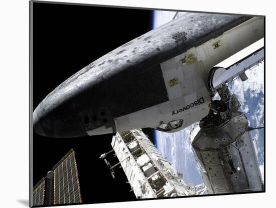 Space Shuttle Discovery Docked to the International Space Station-Stocktrek Images-Mounted Photographic Print