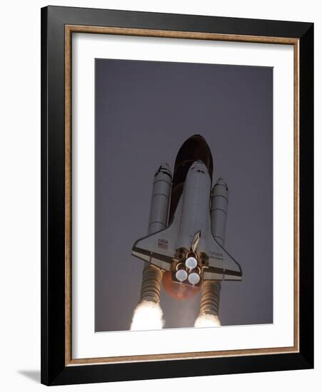 Space Shuttle Discovery Launched with Hubble Space Telescope in its Cargo Bay, April 24, 1990-null-Framed Photo