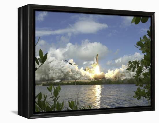 Space Shuttle-John Raoux-Framed Premier Image Canvas